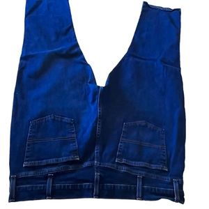 Straight fit 42 x 30 jeans